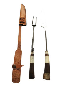 Set Cuchillo Tenedor Expulsor Vaina Cuero Artesanal Parrilla